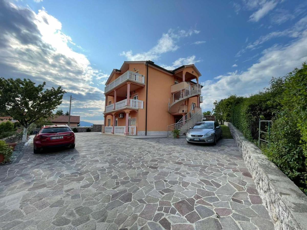 Hill 3 Apartment Viskovo Exterior photo